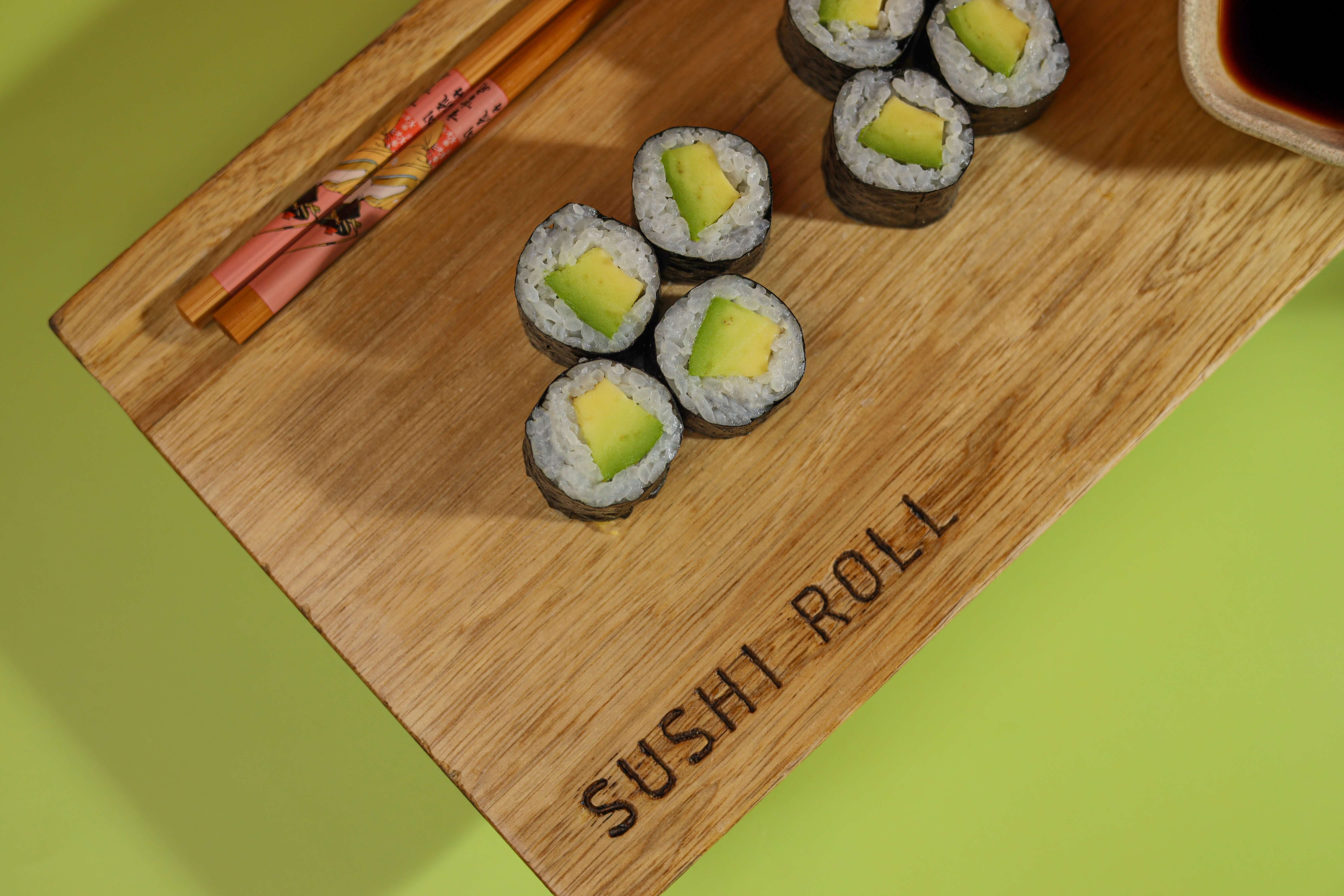 Maki Avocado (8 pieces)